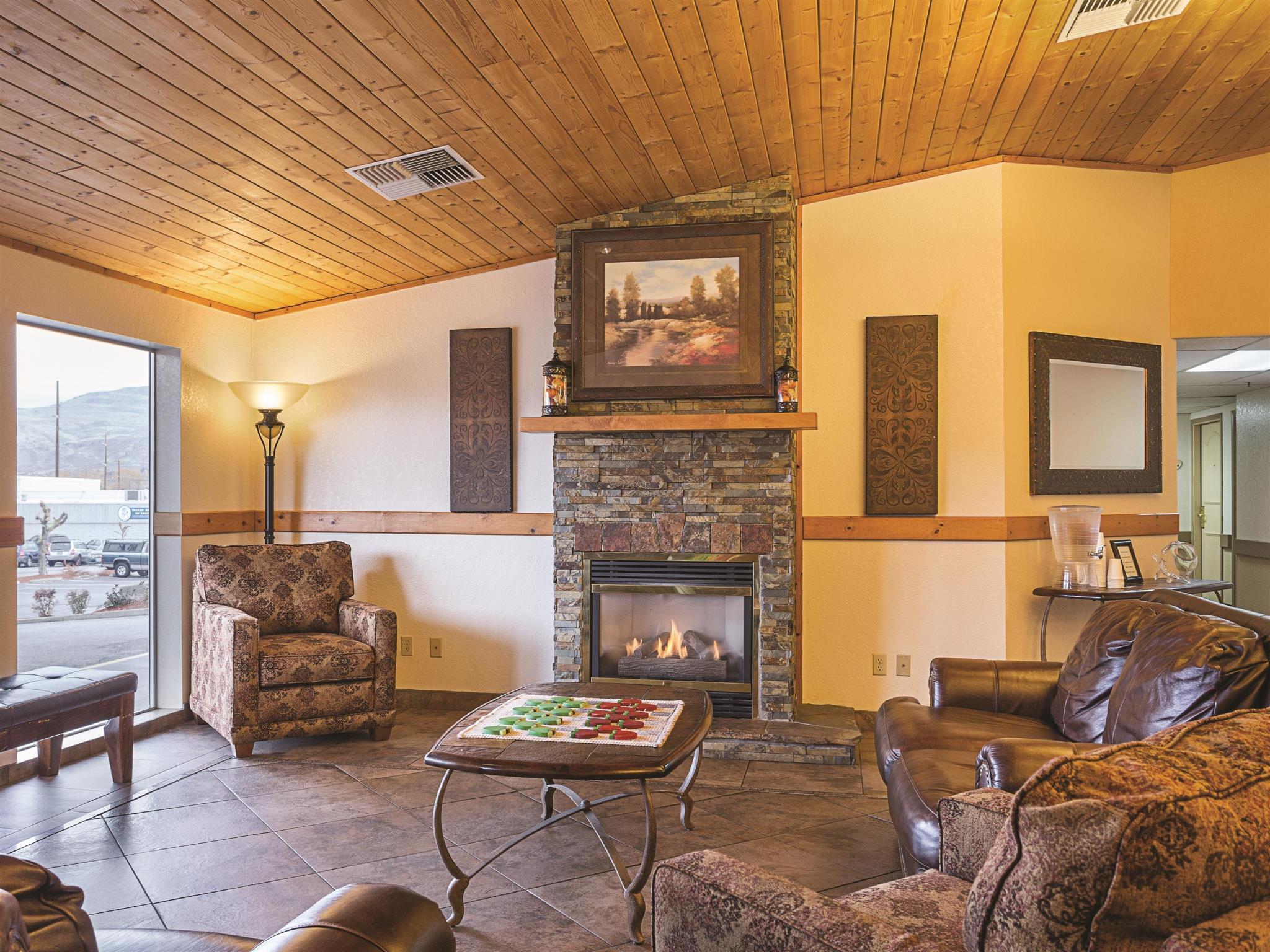 Wenatchee Inn Exterior photo